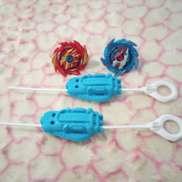 Beyblade Burst Surge Speedstorm Volt Knockout Battle Set, Pre-Owned - Picture 3 of 6